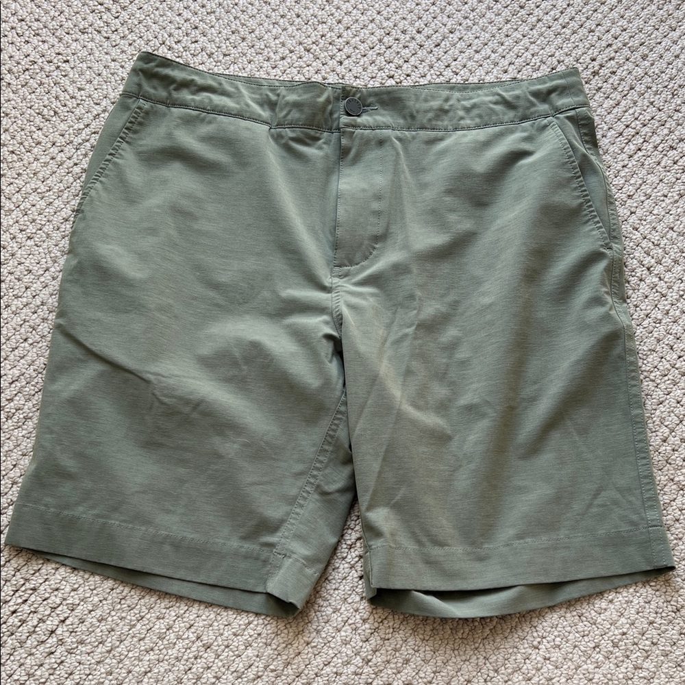 Faherty Olive Green Flat Front Shorts